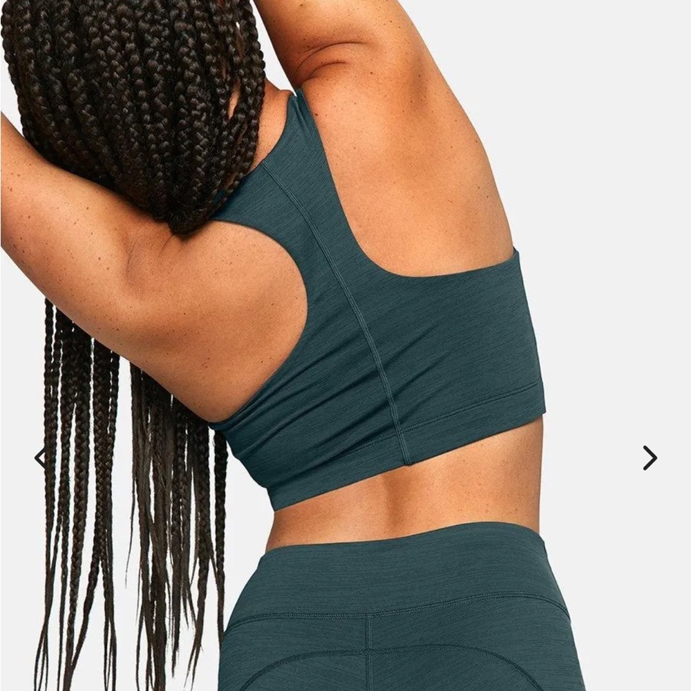 TechSweat™ Crop Top - Picture 2 of 5